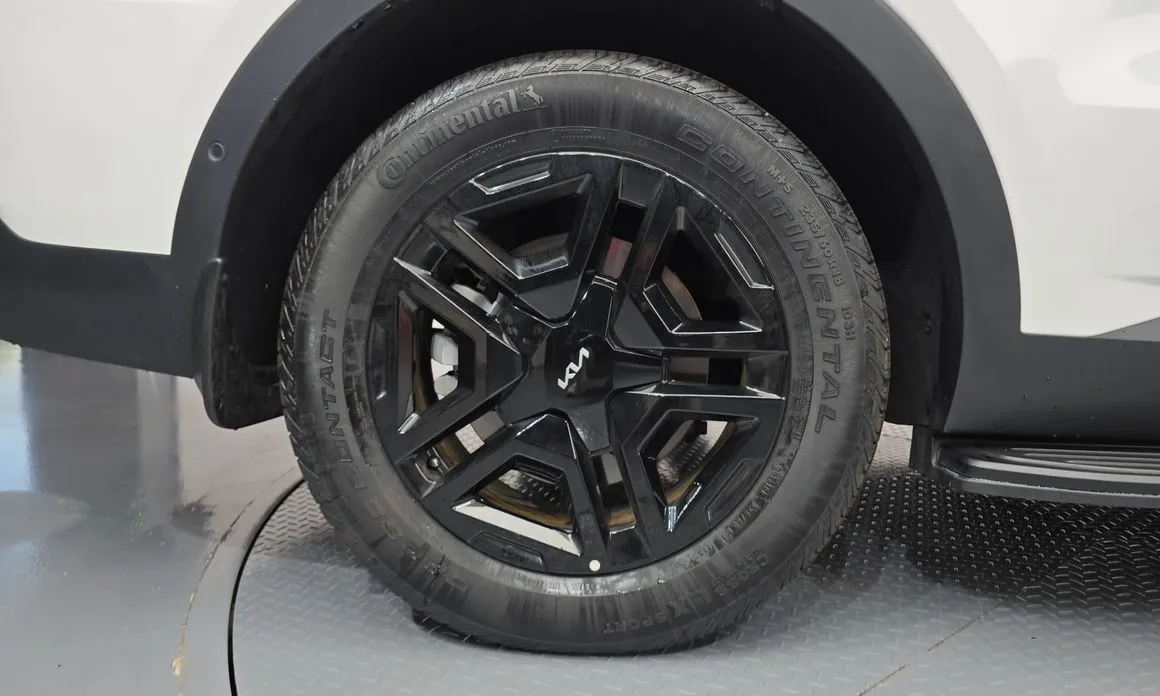 Kia Sorento — фото 6