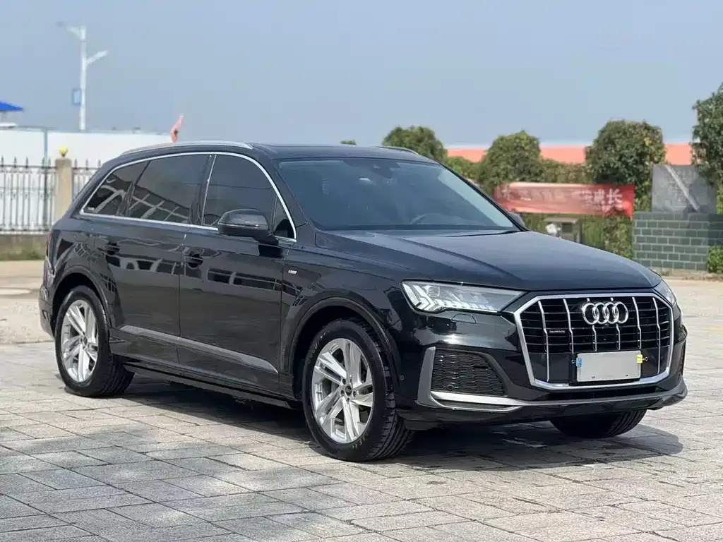 Audi Q7 — фото 4