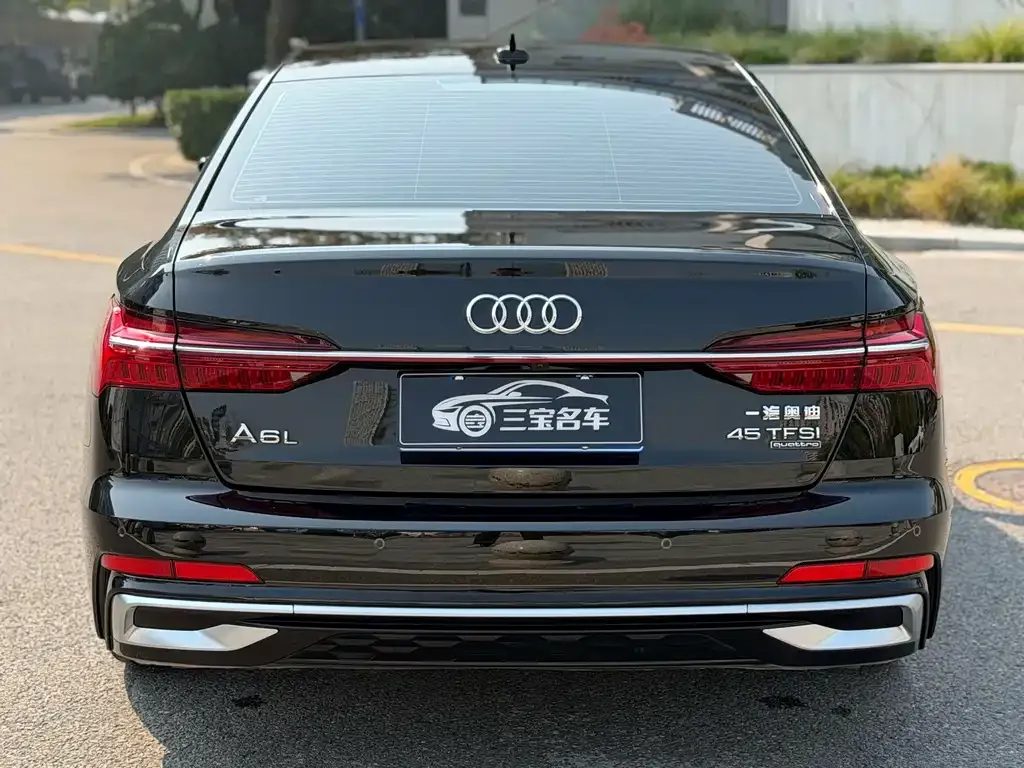 Audi A6L — фото 5