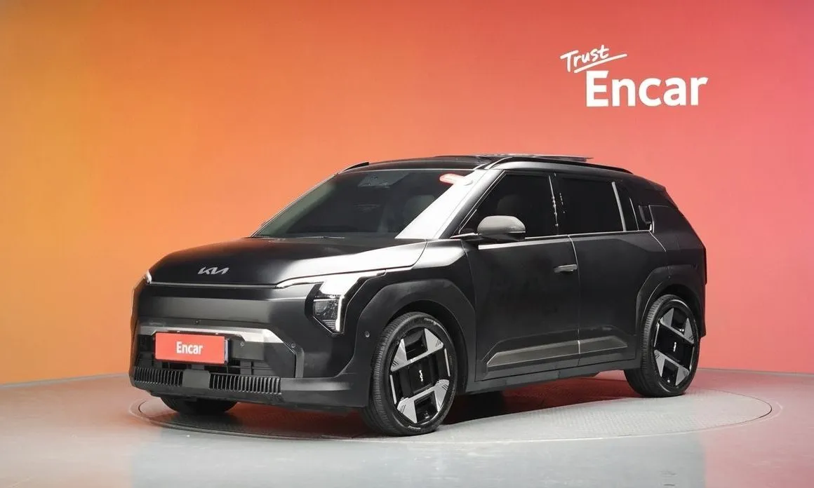Kia EV3 — фото 1