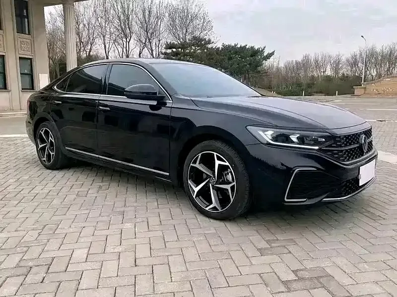 Volkswagen Passat — фото 5