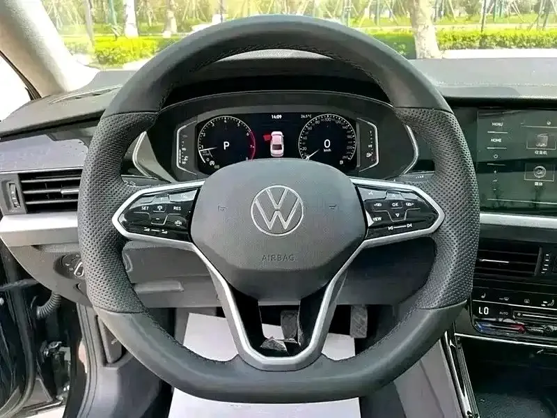 Volkswagen Passat — фото 3
