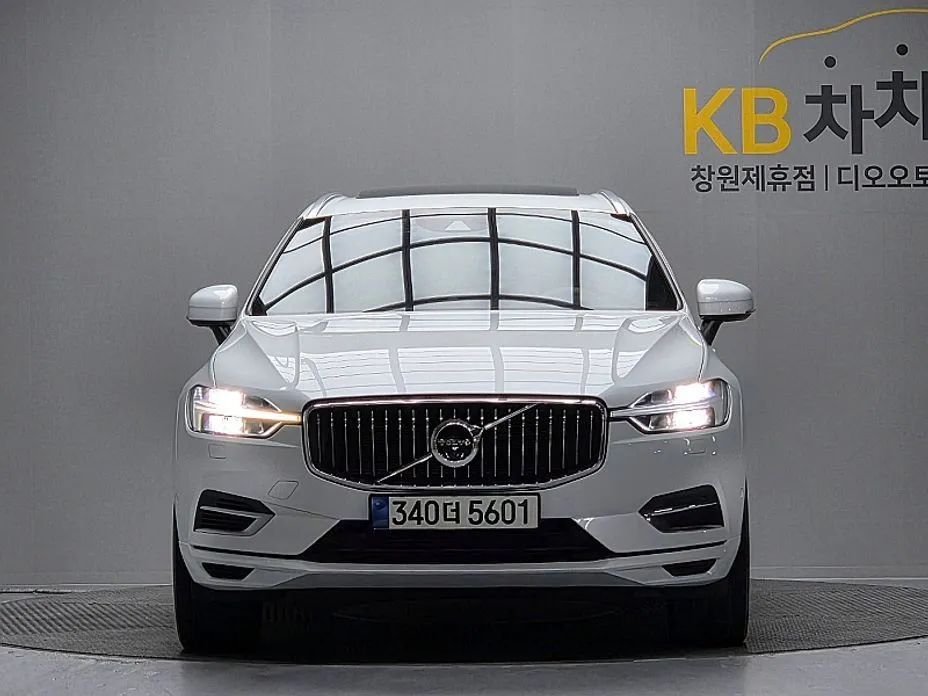 Volvo XC60 — фото 7