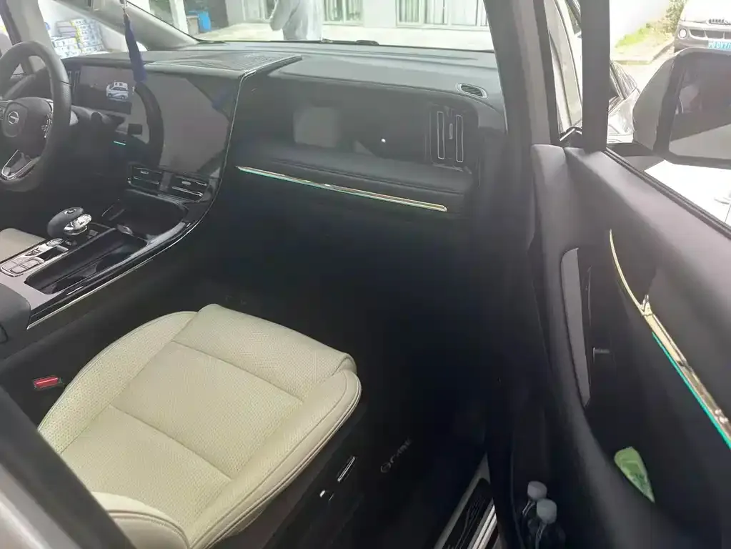GAC Motor Trumpchi E9 — фото 10