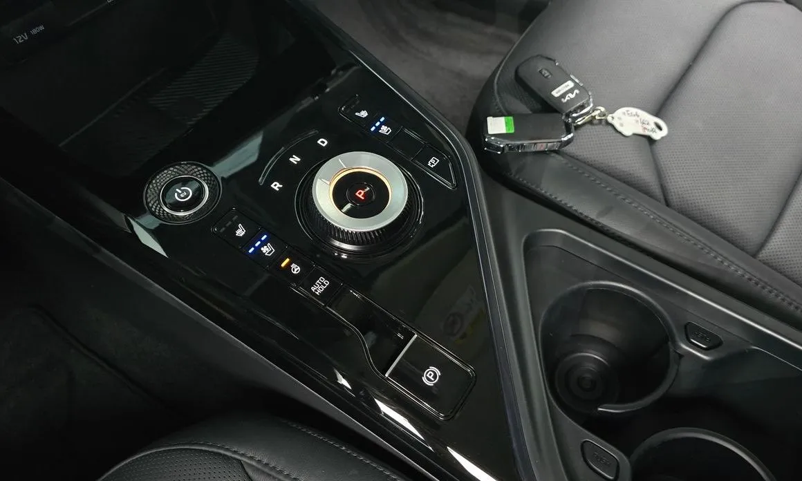 Kia Niro — фото 10