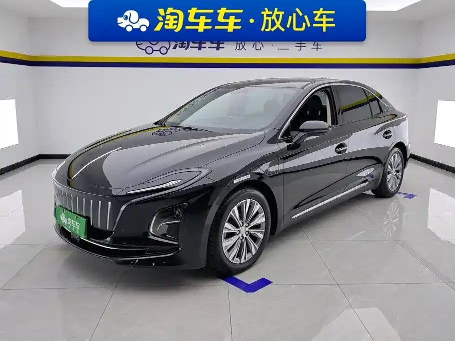 Hongqi E-QM5 — фото 1