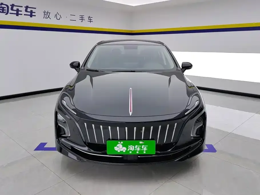 Hongqi E-QM5 — фото 8