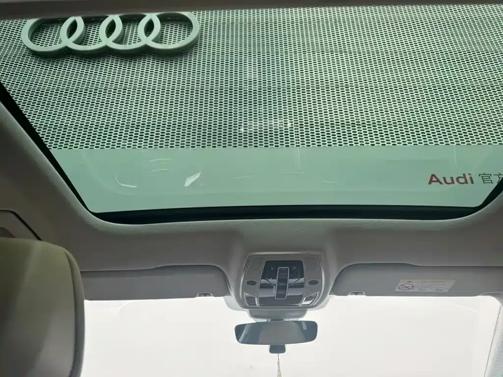 Audi A8 — фото 10