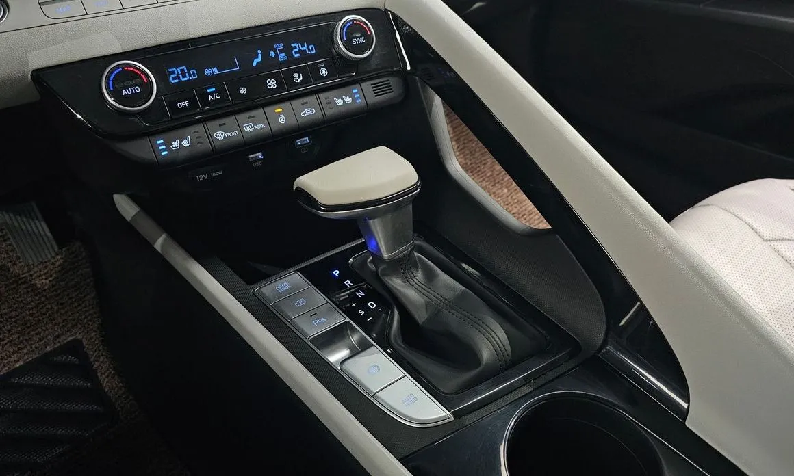 Hyundai AVANTE — фото 6