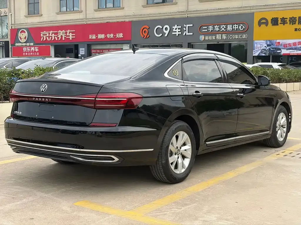 Volkswagen Passat — фото 6