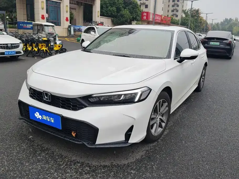 Honda Civic — фото 1