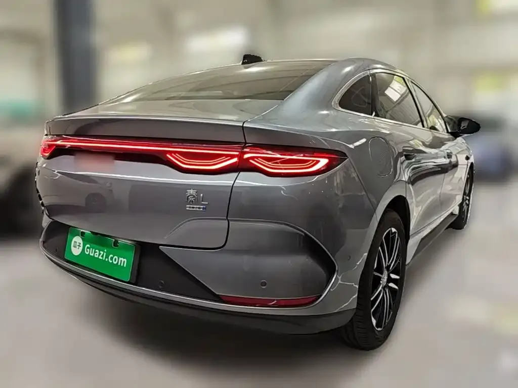 BYD Qin L — фото 9