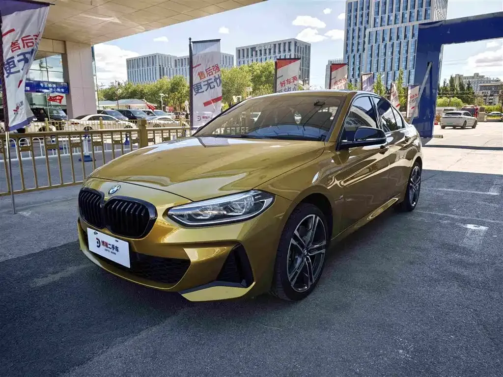 BMW 1 Series — фото 1