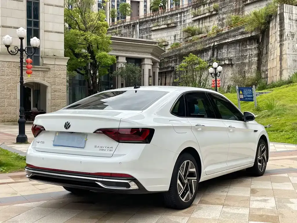 Volkswagen Sagitar — фото 4