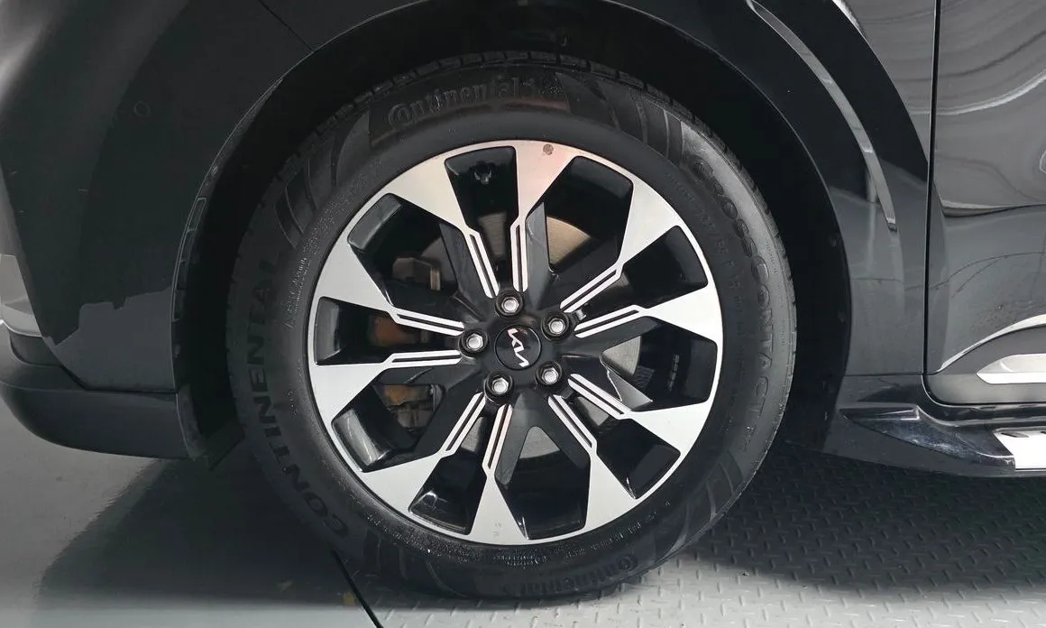Kia Carnival — фото 10