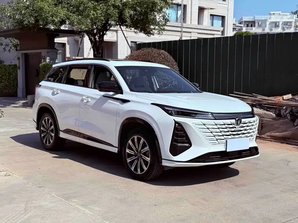 Changan CS75 PLUS — фото 10