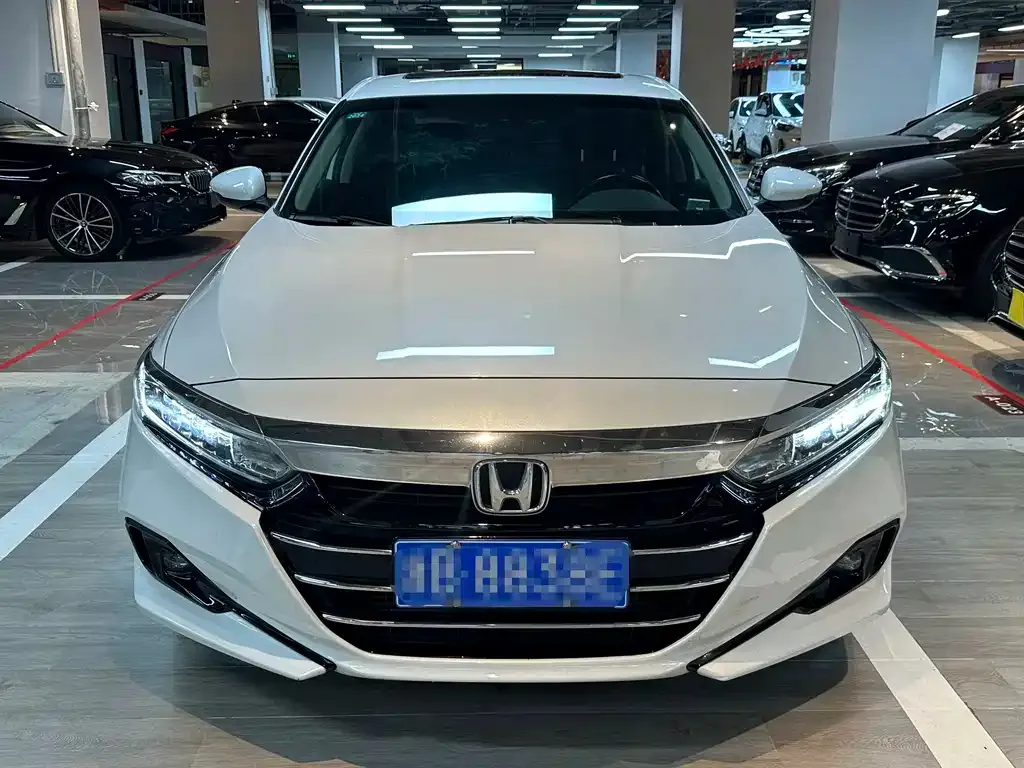 Honda Accord — фото 5