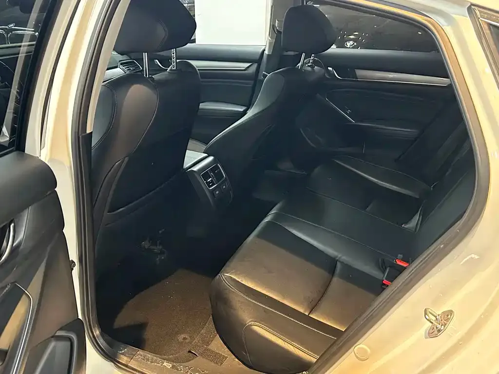 Honda Accord — фото 2