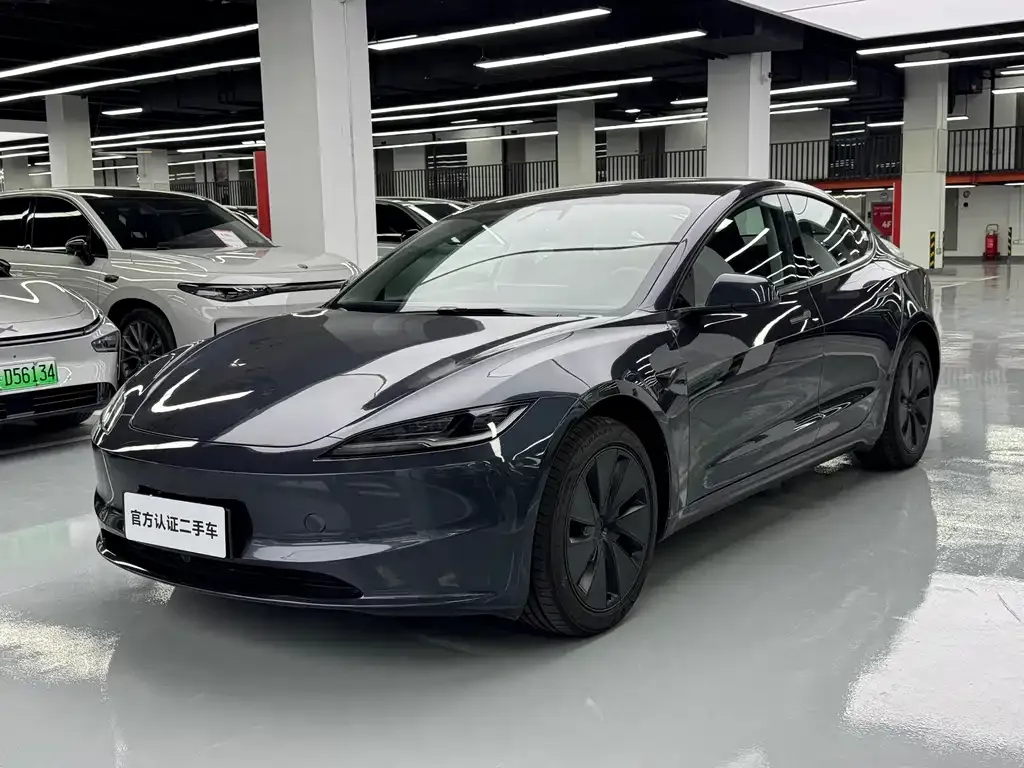 Tesla Model 3 — фото 5