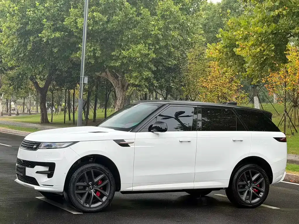 Land Rover Sport — фото 1