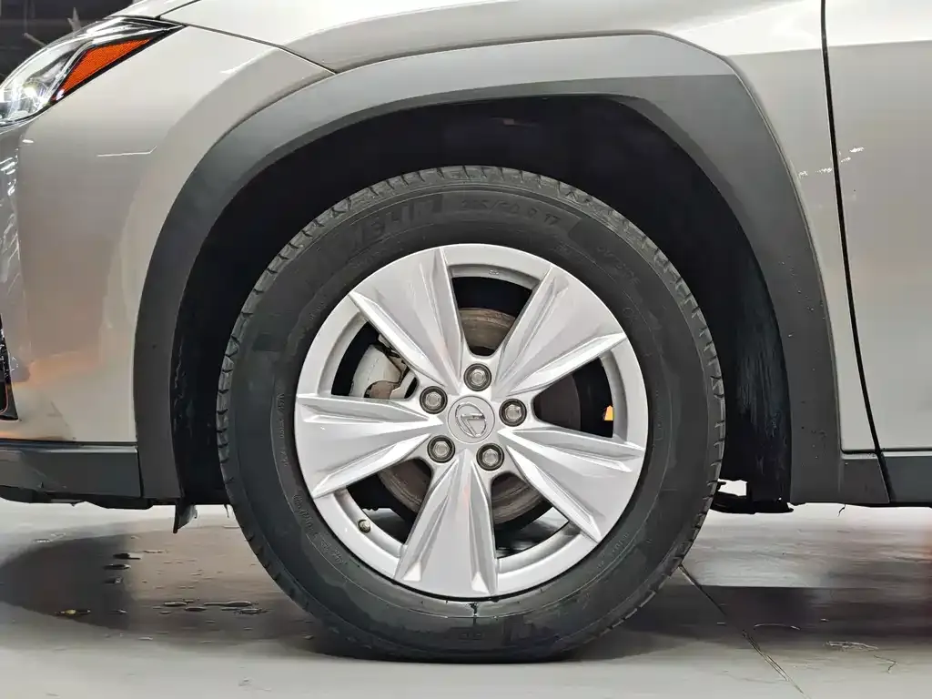 Lexus UX — фото 5