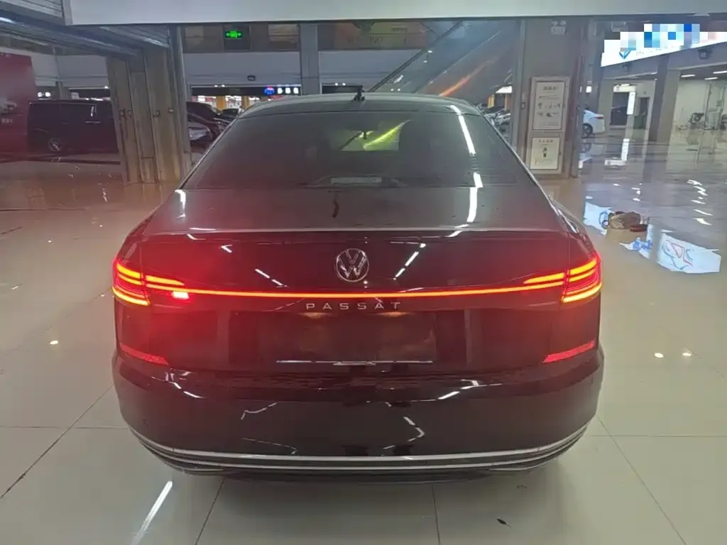 Volkswagen Passat — фото 3