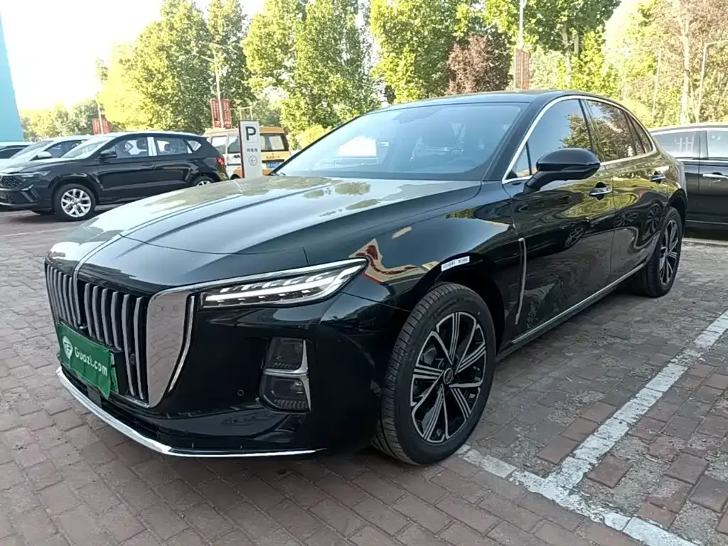 Hongqi H5 PHEV — фото 1
