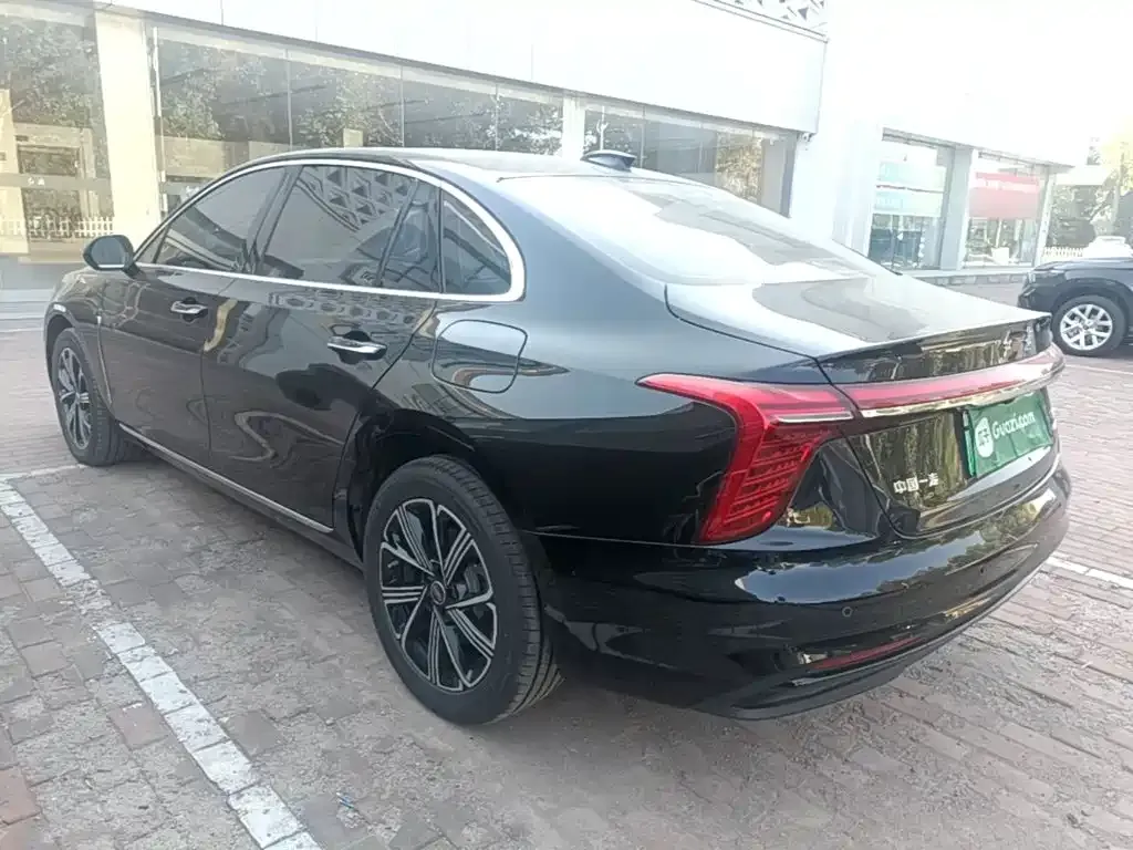 Hongqi H5 PHEV — фото 4