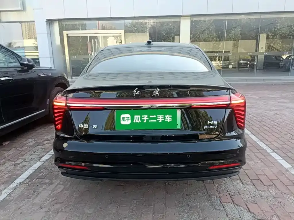 Hongqi H5 PHEV — фото 6