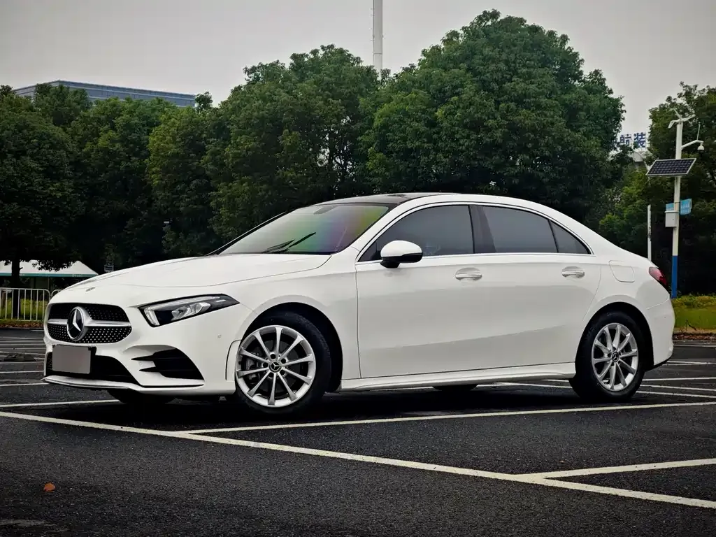 Mercedes-Benz A-Class — фото 1