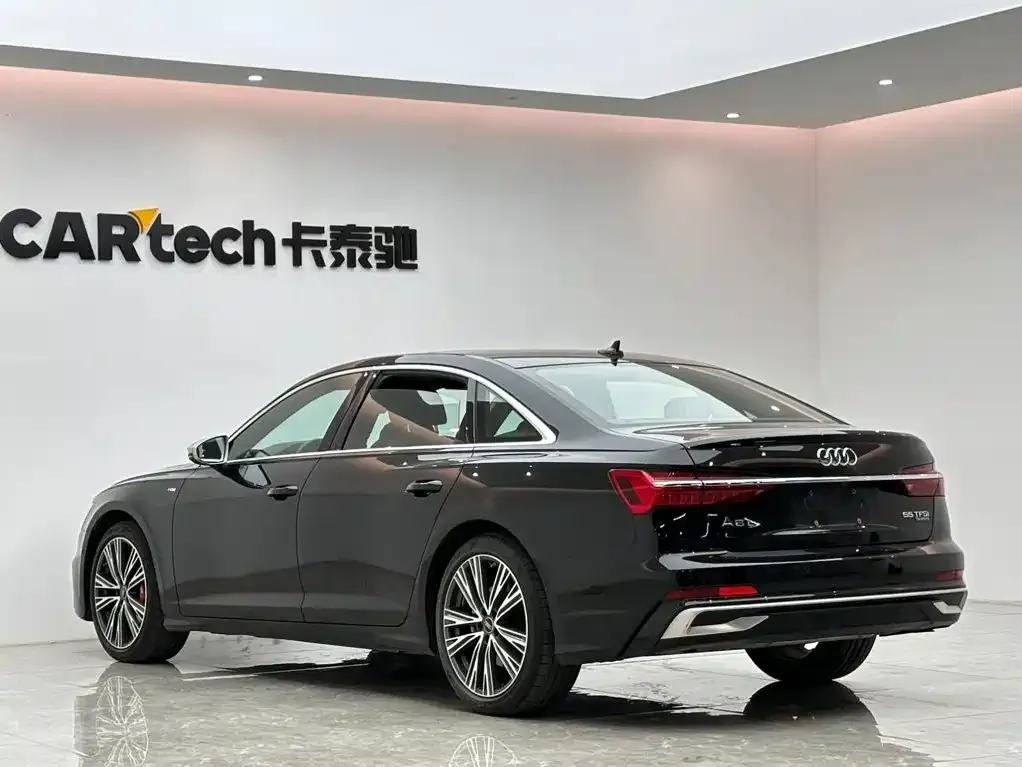 Audi A6L — фото 2