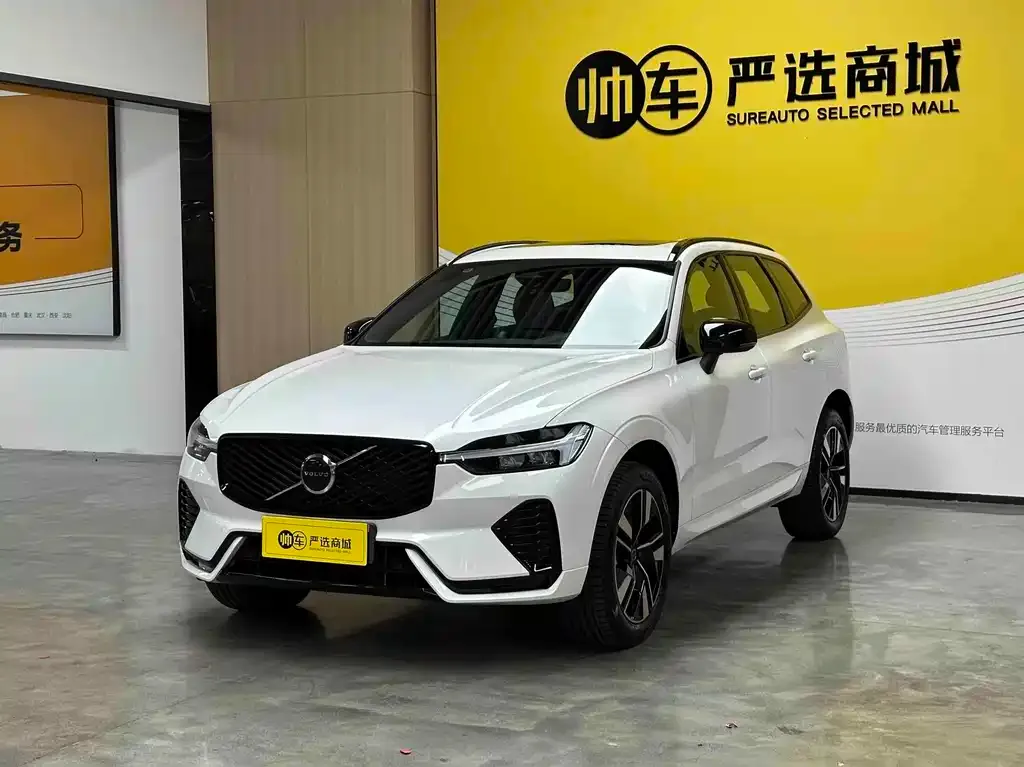 Volvo XC60 — фото 1