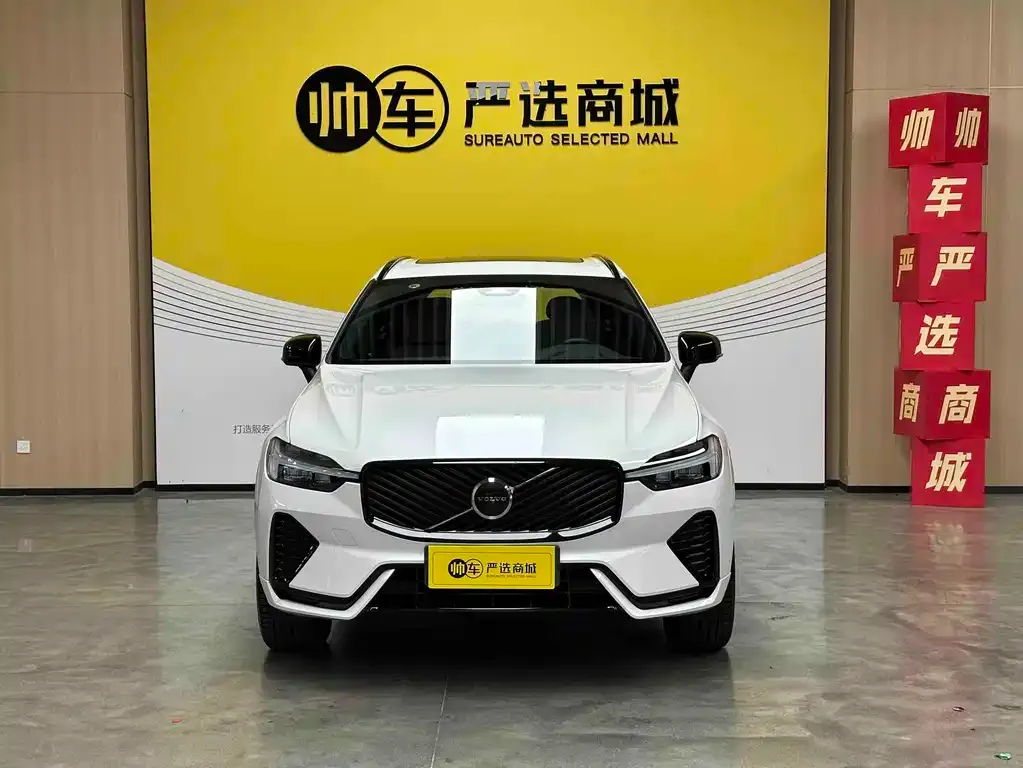 Volvo XC60 — фото 9