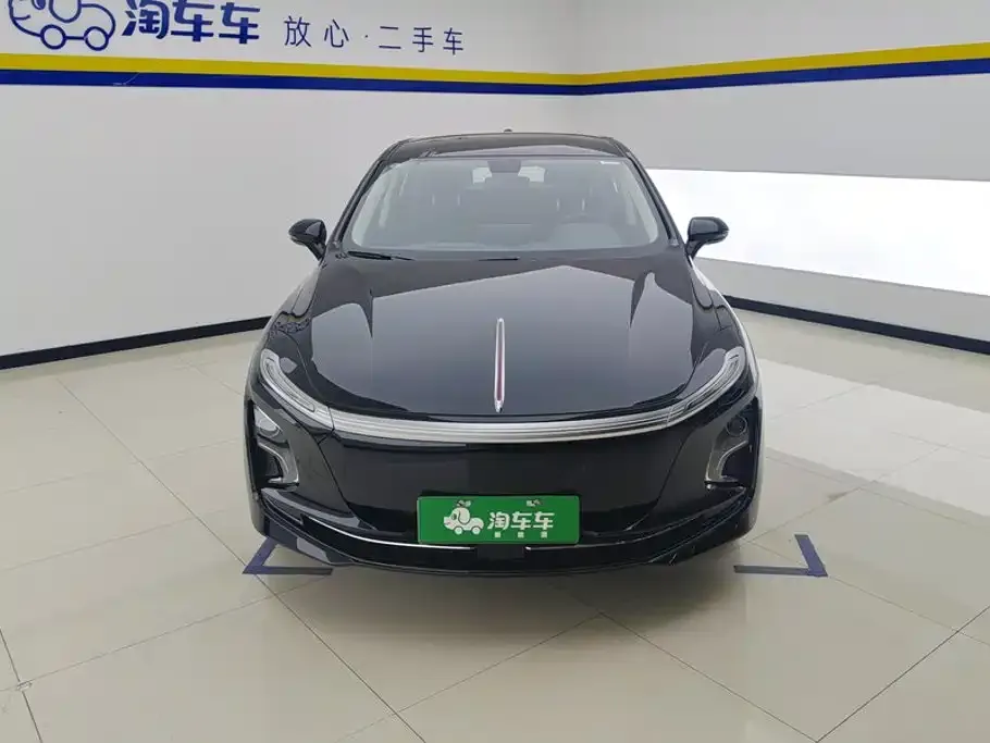 Hongqi E-QM5 — фото 10