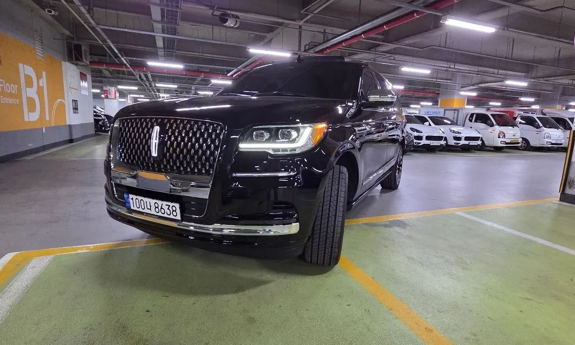 Lincoln Navigator — фото 1