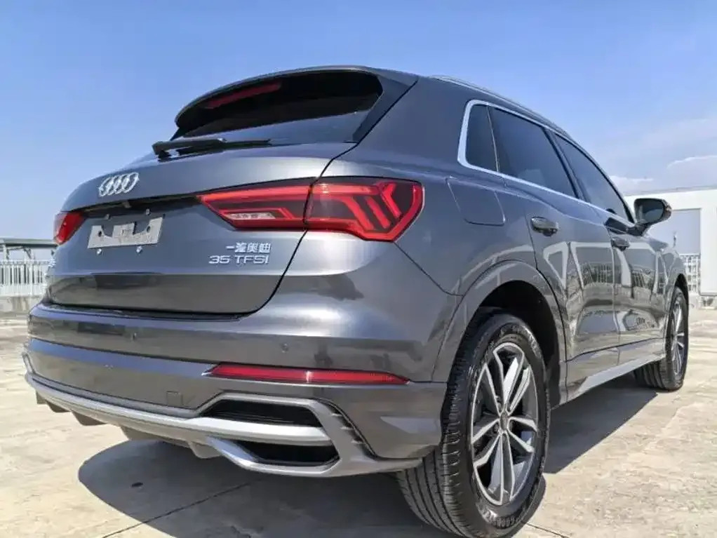 Audi Q3 — фото 4