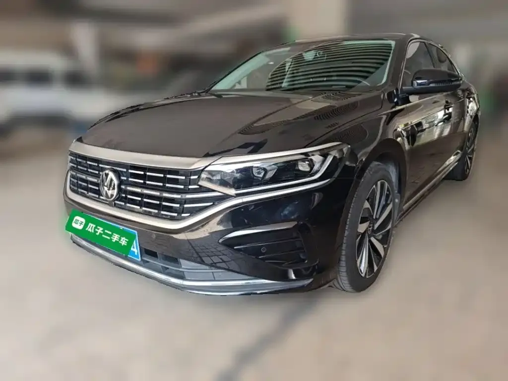 Volkswagen Passat — фото 1