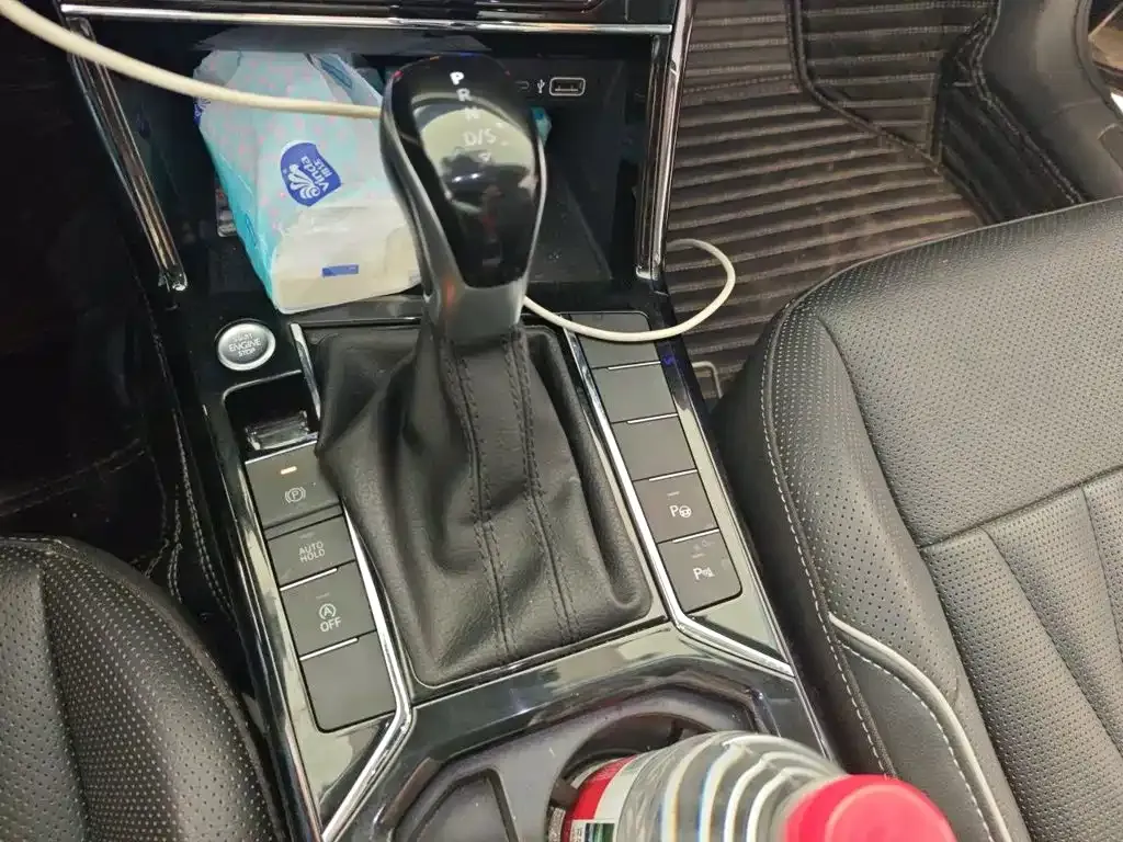 Volkswagen Passat — фото 8