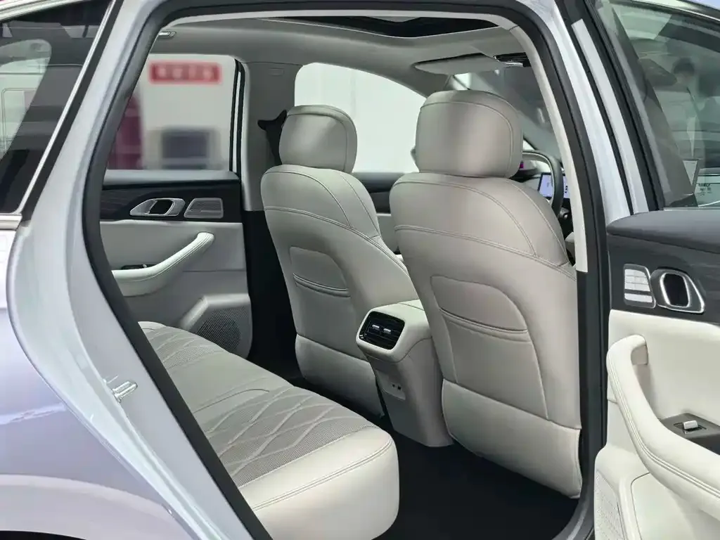 Geely Galaxy A7 EM — фото 4