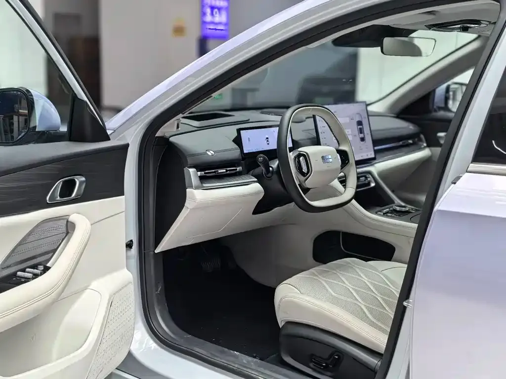 Geely Galaxy A7 EM — фото 6