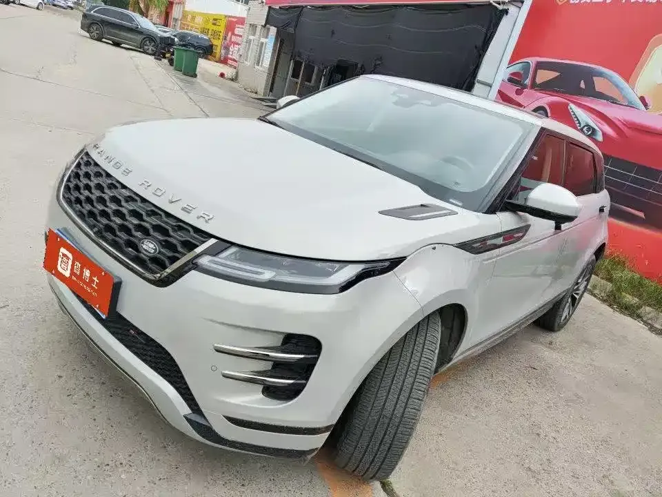 Land Rover Evoque — фото 1