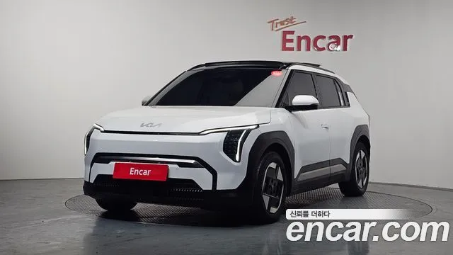 Kia EV3 — фото 1