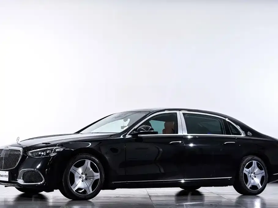 Mercedes-Benz S-Class — фото 1