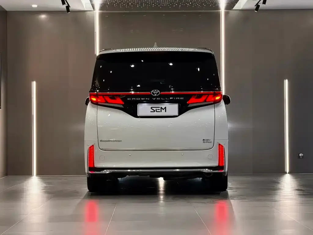 Toyota Vellfire — фото 6