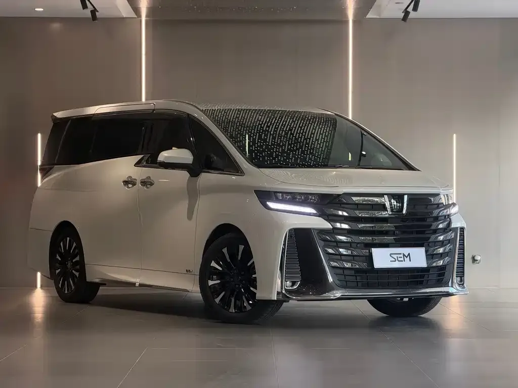 Toyota Vellfire — фото 10