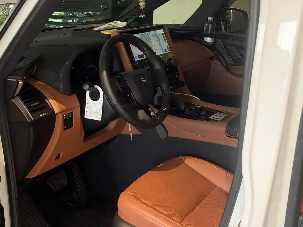 Toyota Vellfire — фото 4