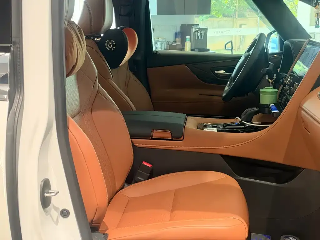 Toyota Vellfire — фото 9