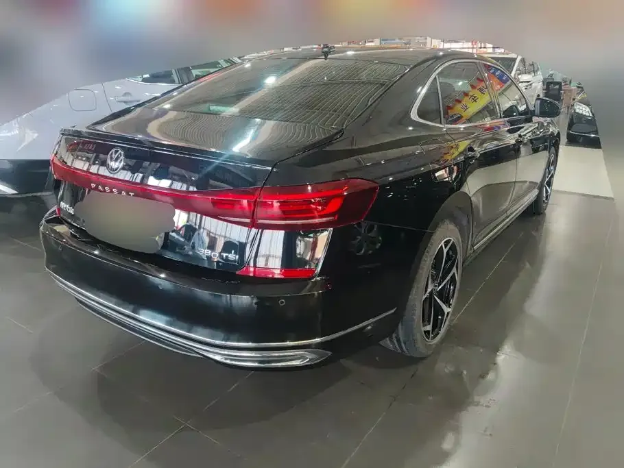 Volkswagen Passat — фото 6