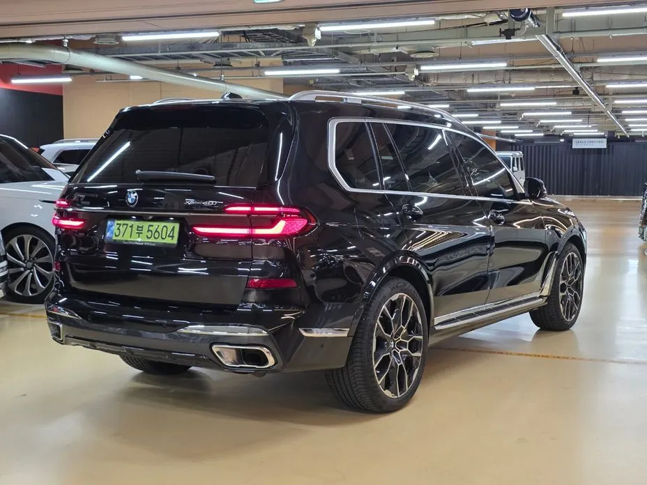 BMW X7 — фото 9