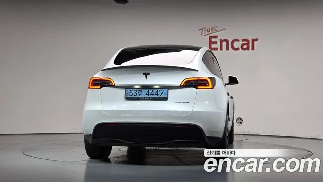 Tesla Model Y — фото 4